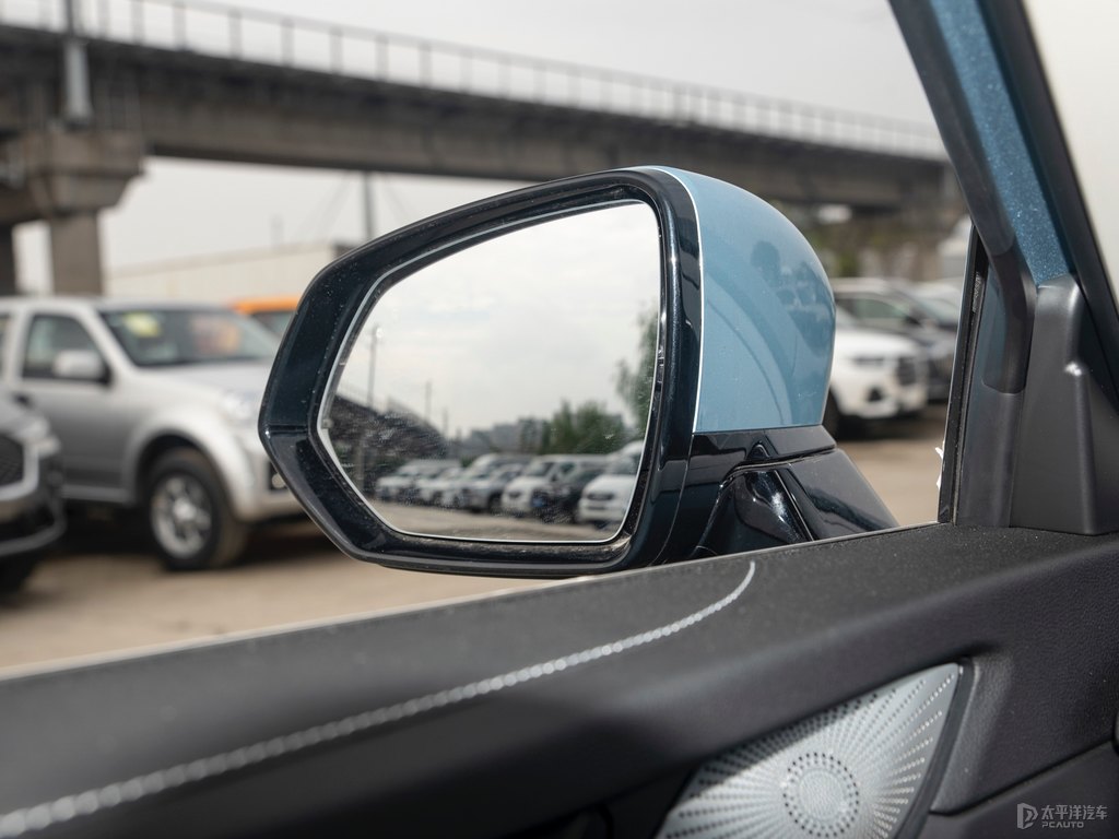 青礬綠哈弗H6車(chē)身外觀圖片