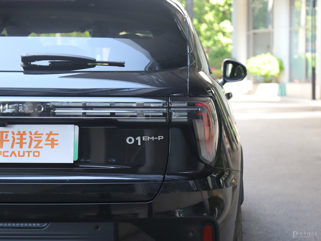 領(lǐng)克01新能源外觀高清大圖