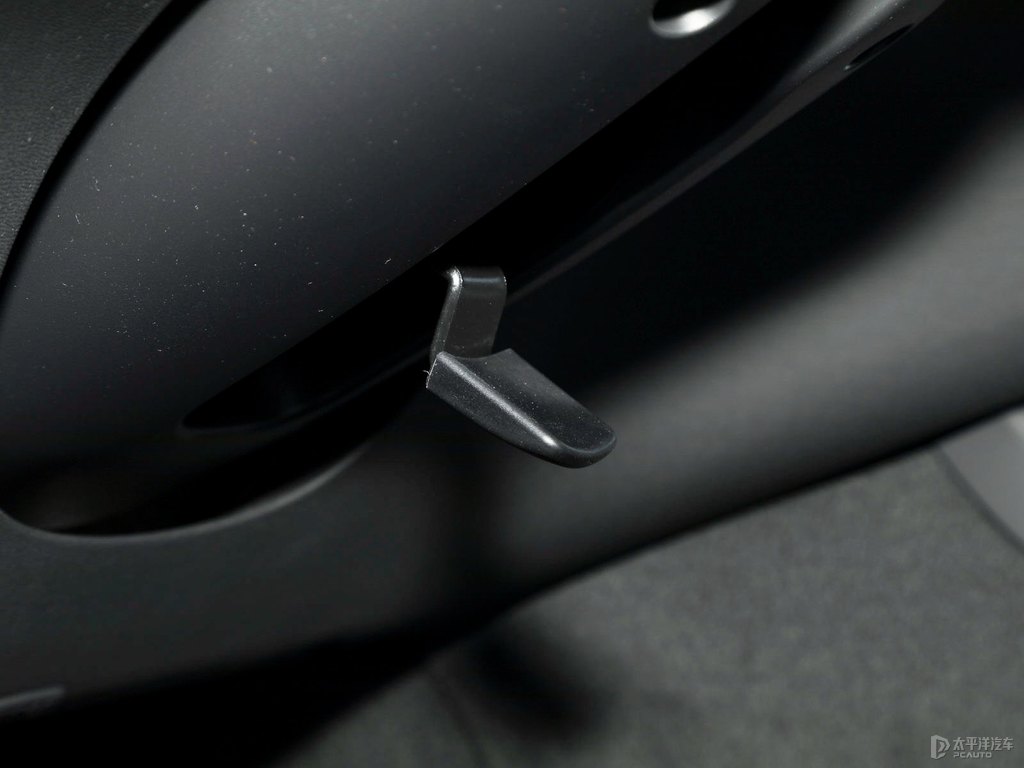 水晶白沃爾沃XC60中控內(nèi)飾圖片