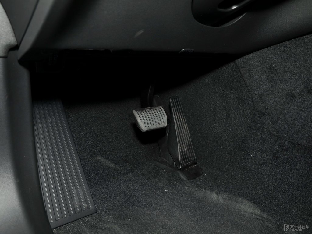 水晶白沃爾沃XC60中控內(nèi)飾圖片