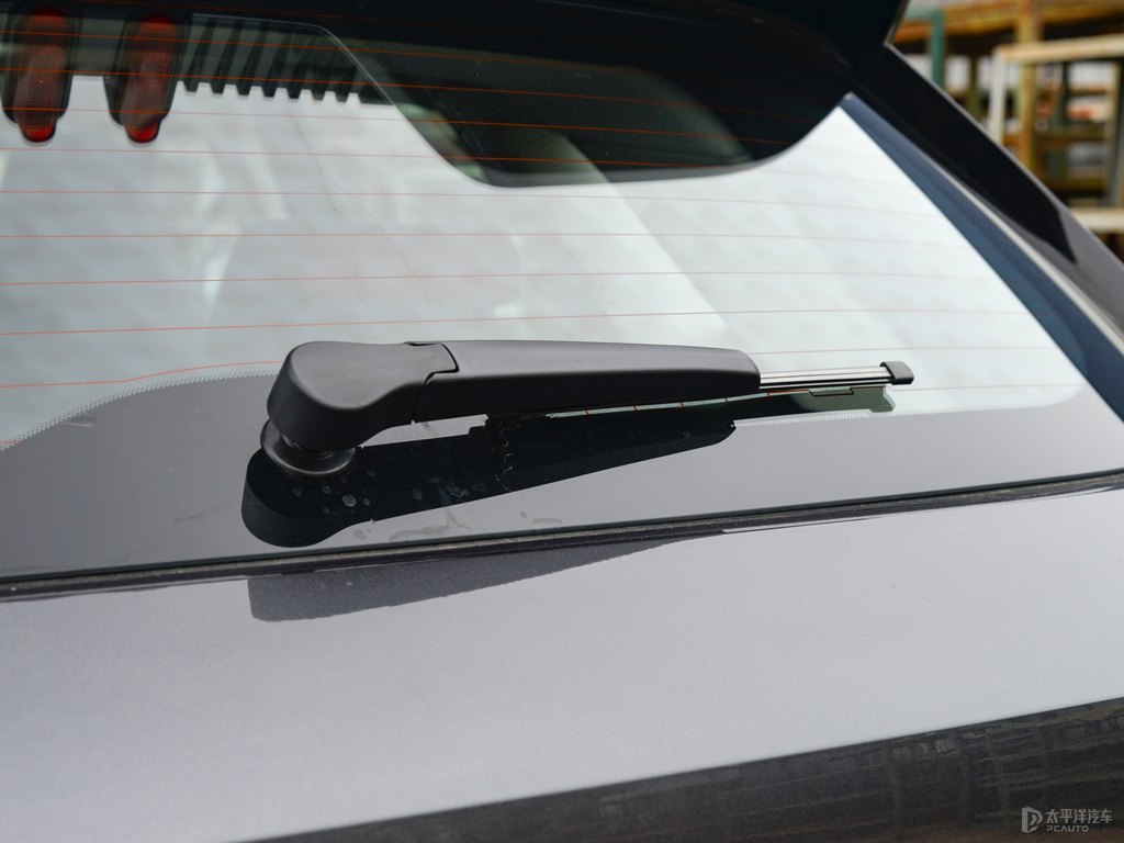 原子灰長安CS55PLUS車尾外觀圖片