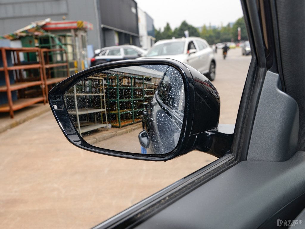 原子灰長安CS55PLUS車身外觀圖片