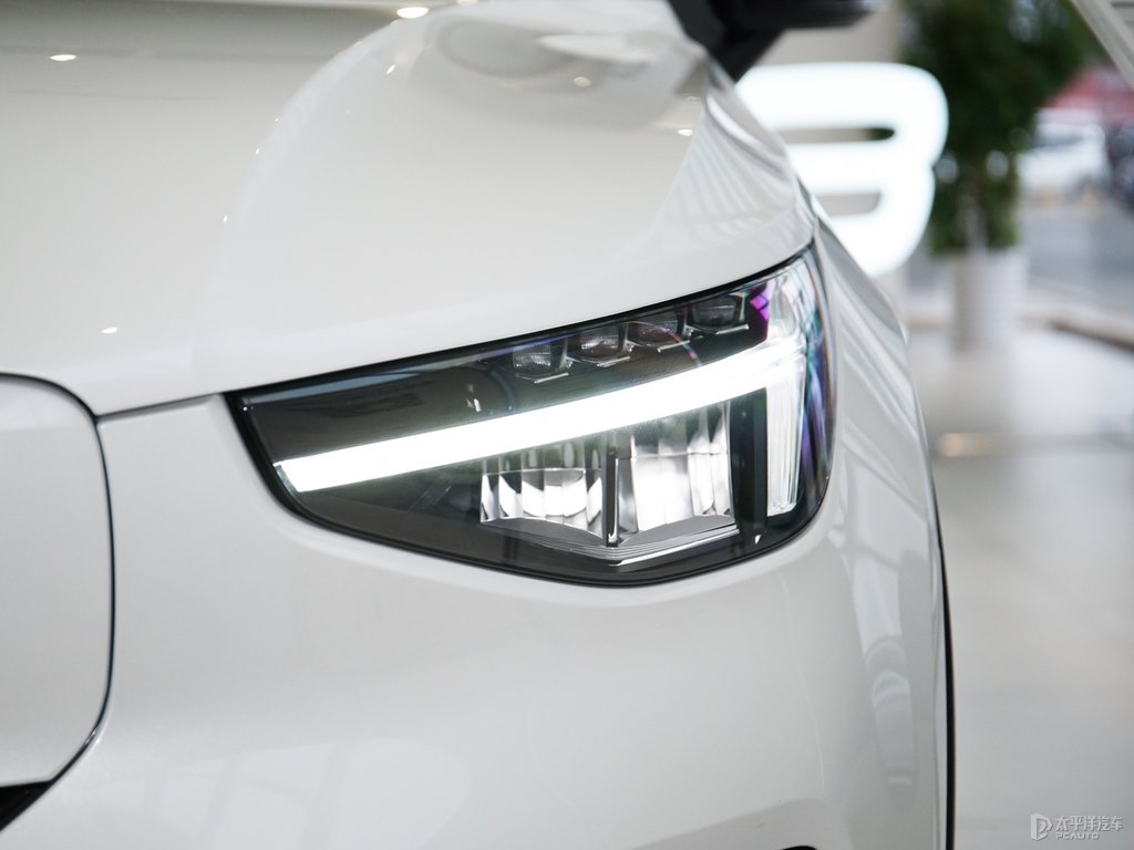 ɫ+ˮ֠XC40Դ܇^^DƬ