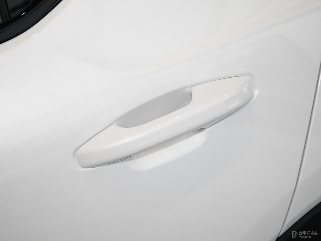 ɫ+ˮ֠XC40Դ܇^DƬ