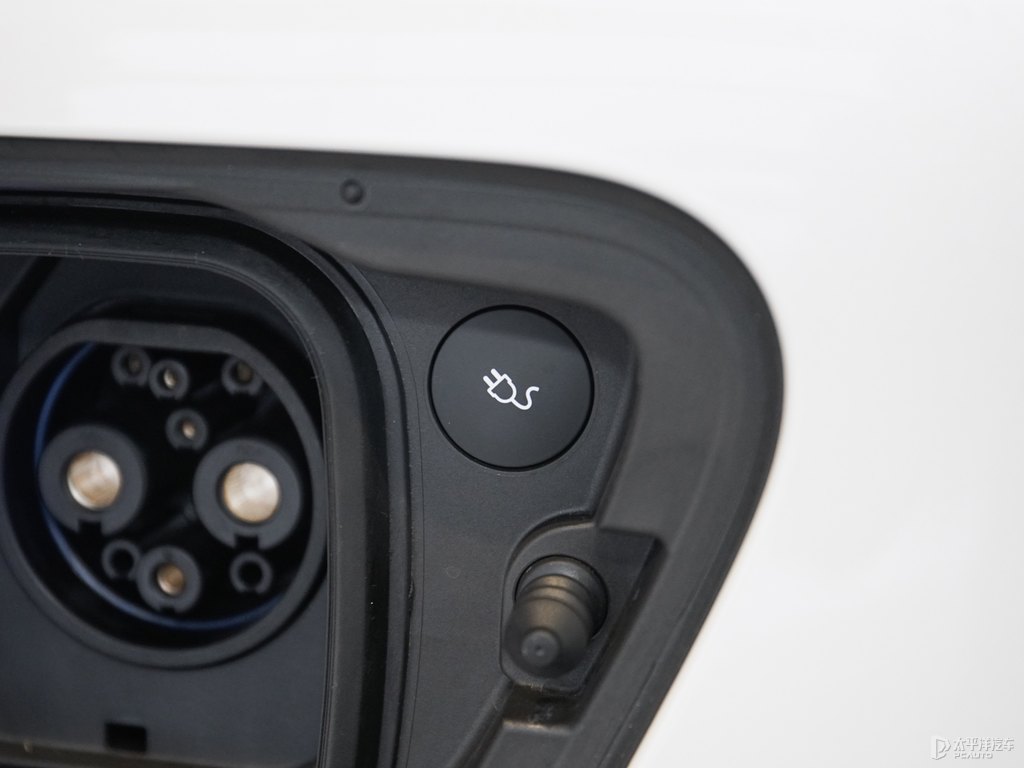ɫ+ˮ֠XC40Դ(ji)(ji)DƬ