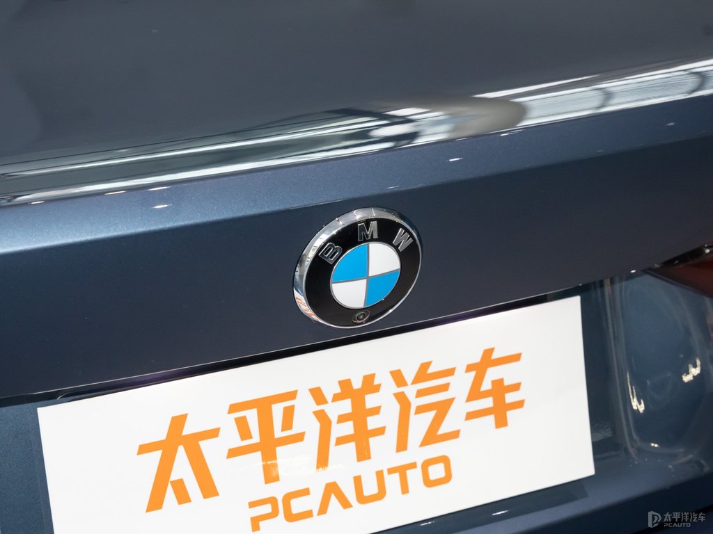極速藍(lán)寶馬4系車尾外觀圖片