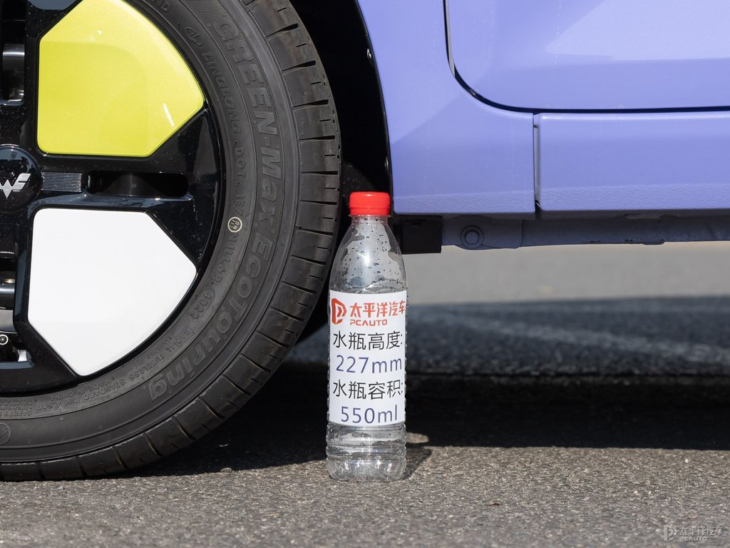 黑色+薰衣草紫宏光MINIEV車身外觀圖片