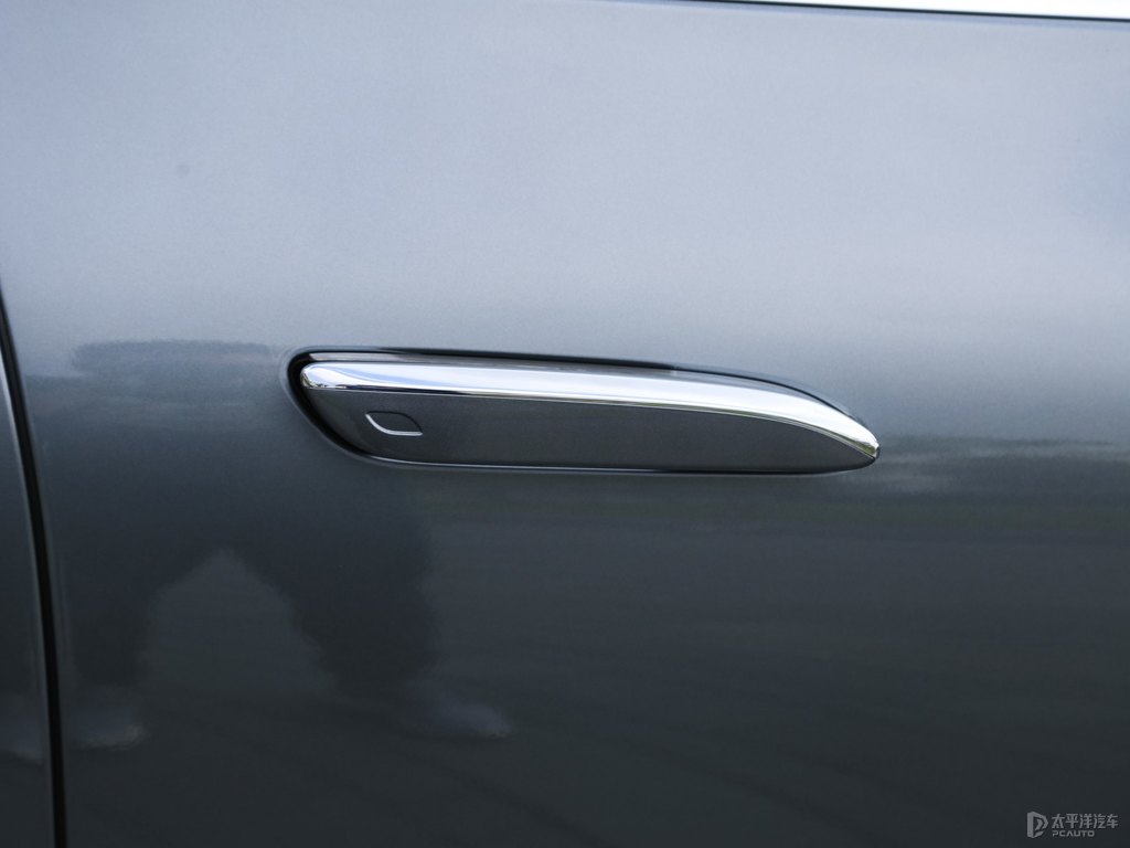 ¹ʯұYEQS SUV܇^DƬ