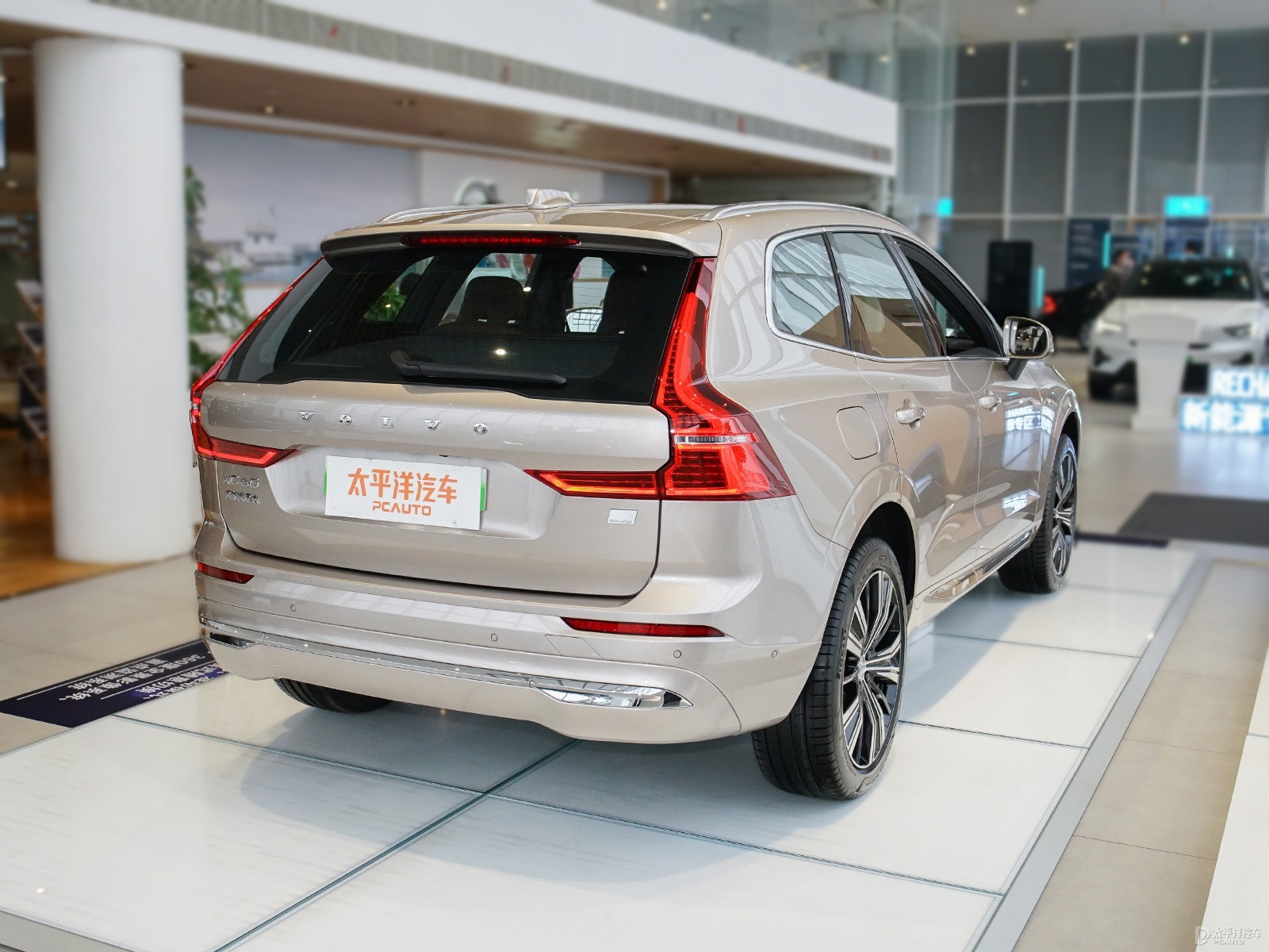 星耀沙沃爾沃XC60新能源整車外觀外觀圖片