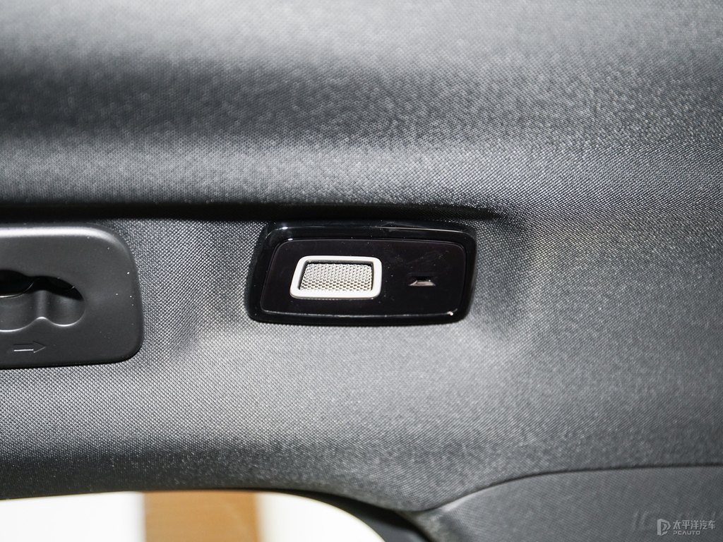 星耀沙沃爾沃XC60新能源車廂內(nèi)飾圖片
