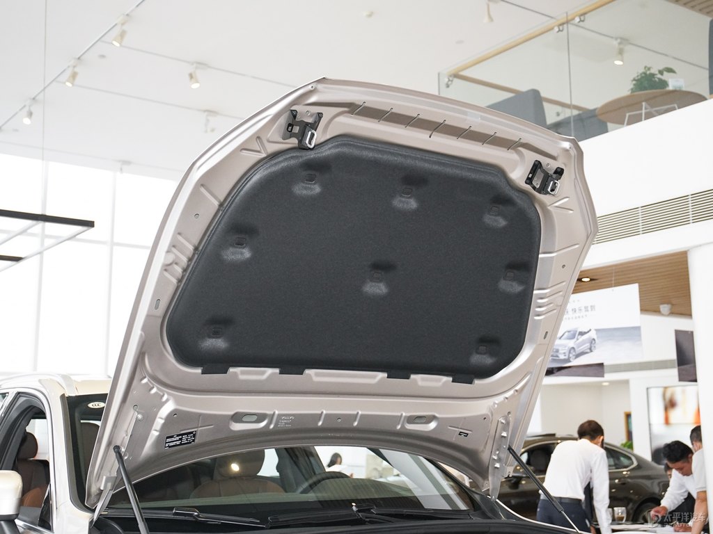 星耀沙沃爾沃XC60新能源發(fā)動機其它細節(jié)圖片