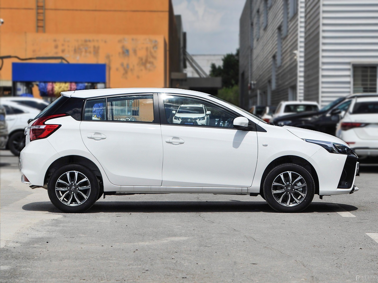 YARiS L 致炫外觀高清大圖