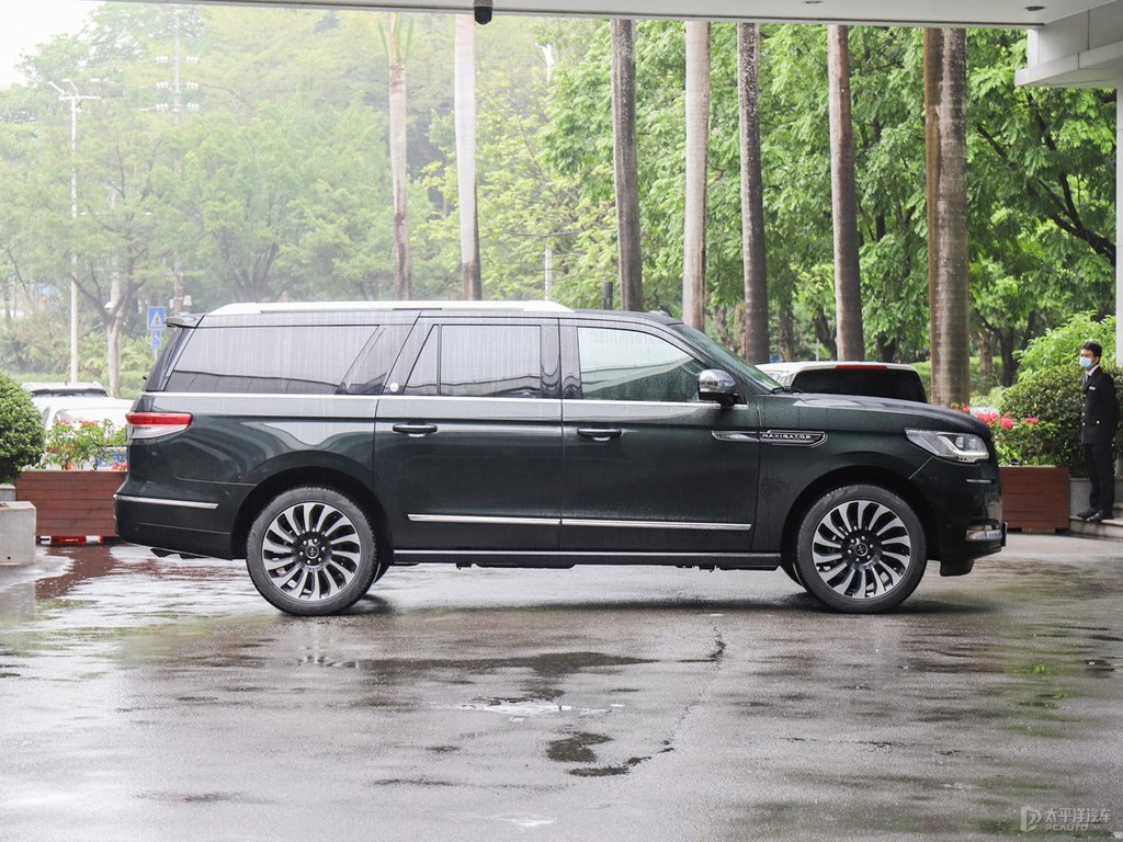 曼哈頓綠領(lǐng)航員整車外觀外觀圖片