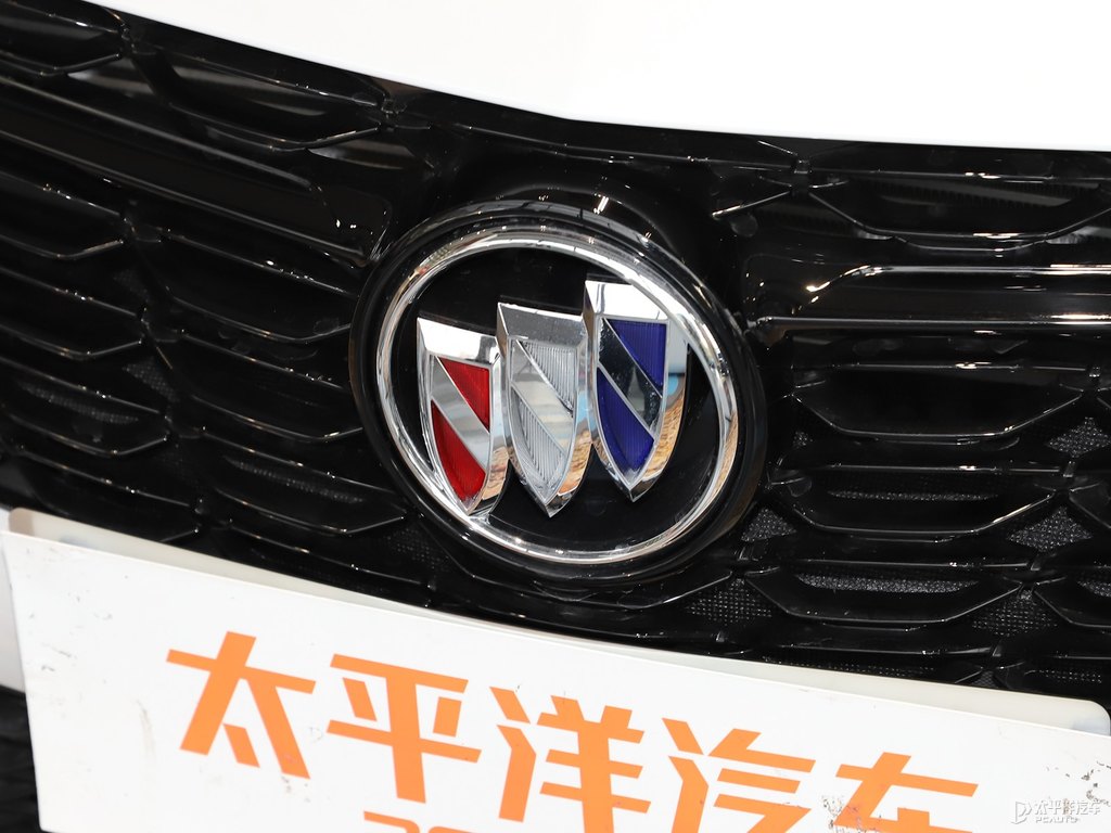 太空白威朗車頭外觀圖片