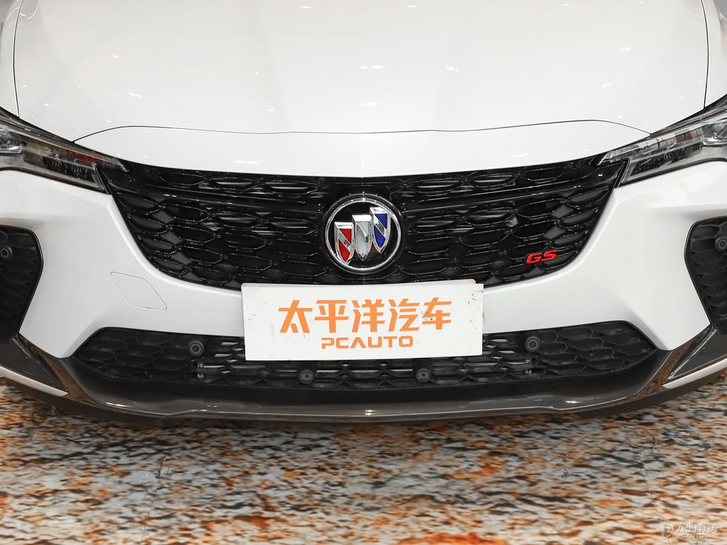 太空白威朗車頭外觀圖片