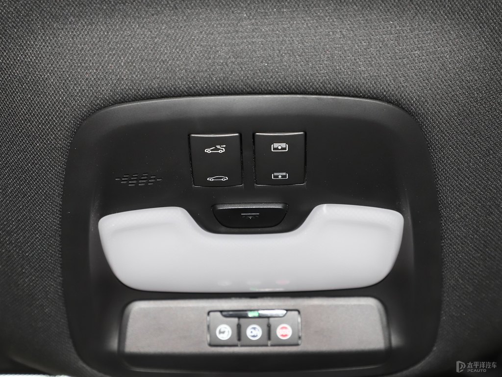 太空白威朗車(chē)廂內(nèi)飾圖片