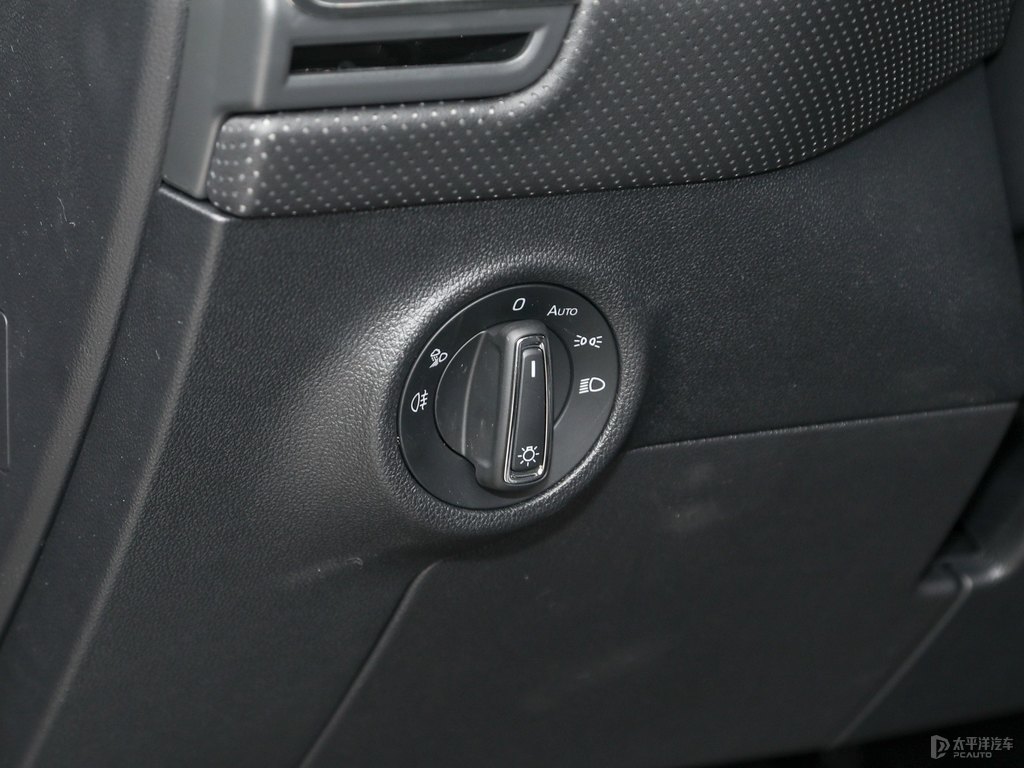 沉靜黑柯迪亞克整車外觀外觀圖片
