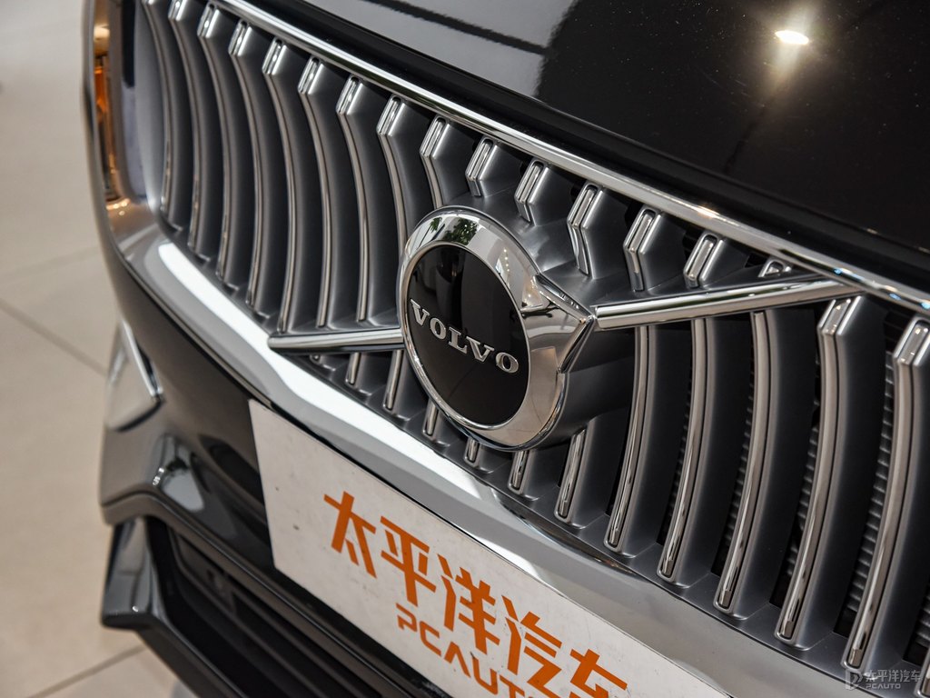 瑪瑙黑沃爾沃XC90車頭外觀圖片