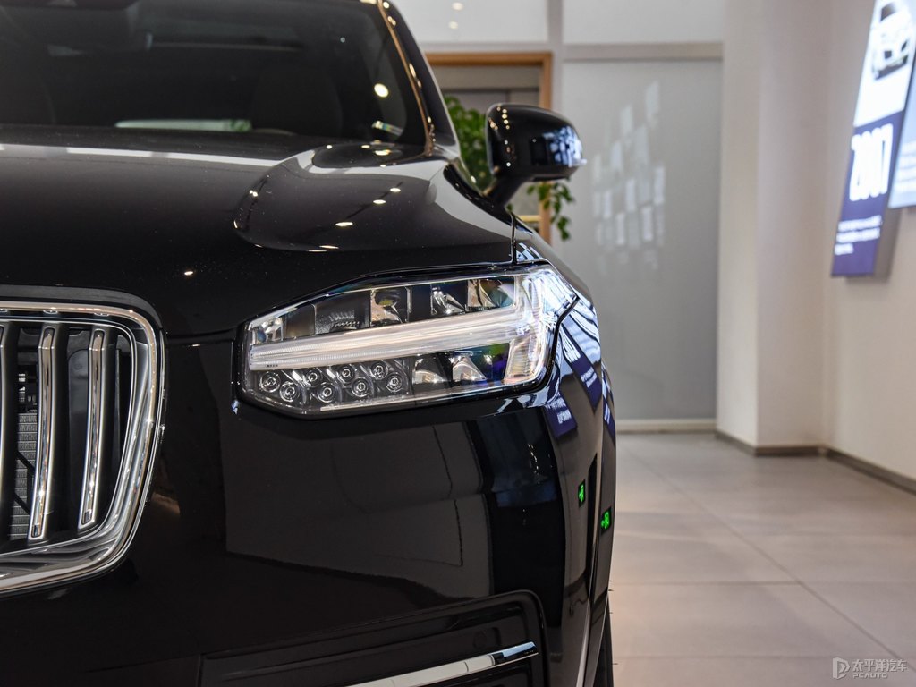 瑪瑙黑沃爾沃XC90車頭外觀圖片