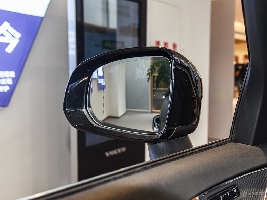 瑪瑙黑沃爾沃XC90車身外觀圖片