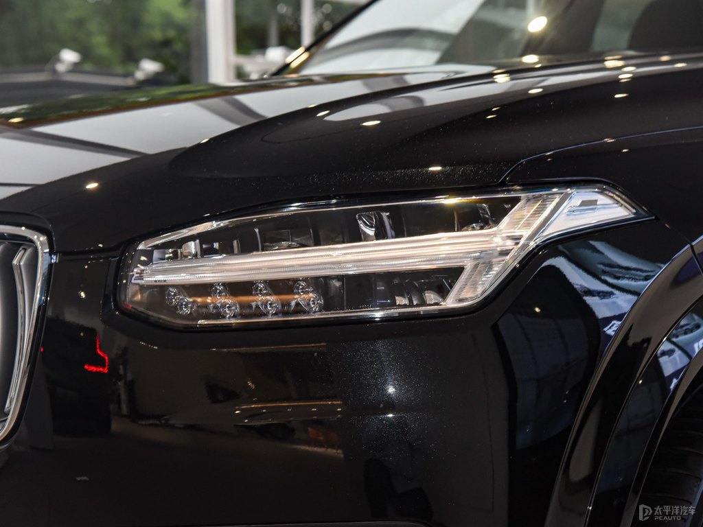 瑪瑙黑沃爾沃XC90車頭外觀圖片