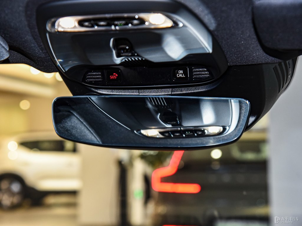 瑪瑙黑沃爾沃XC90車廂內(nèi)飾圖片