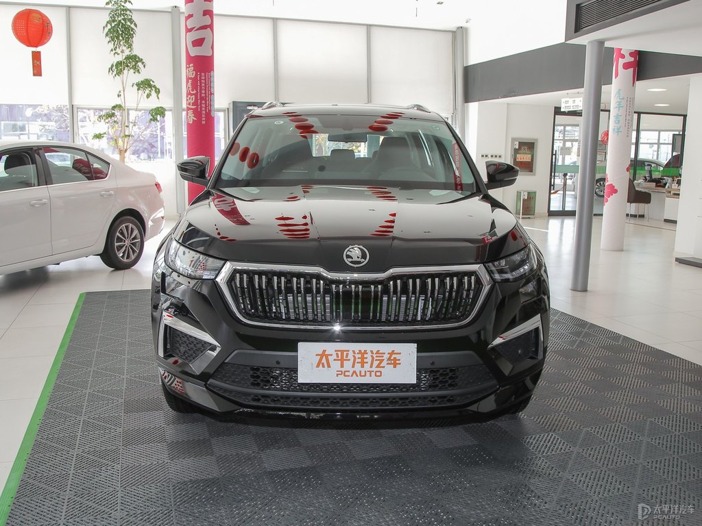 沉靜黑柯迪亞克整車外觀外觀圖片