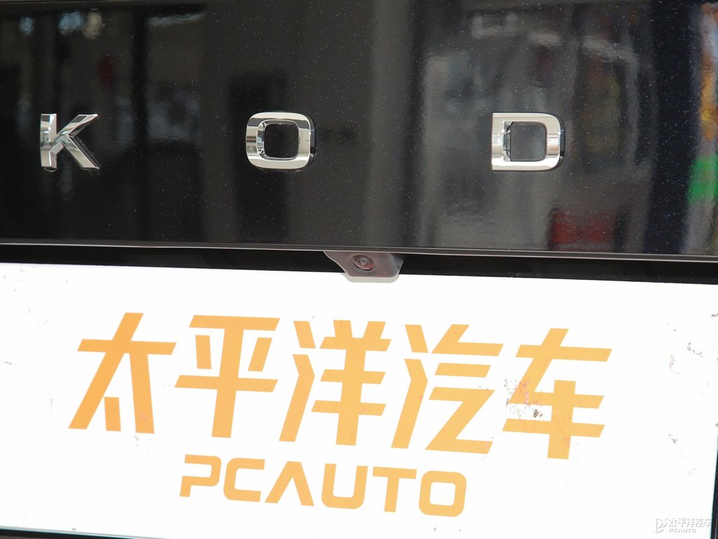 沉靜黑柯迪亞克車尾外觀圖片