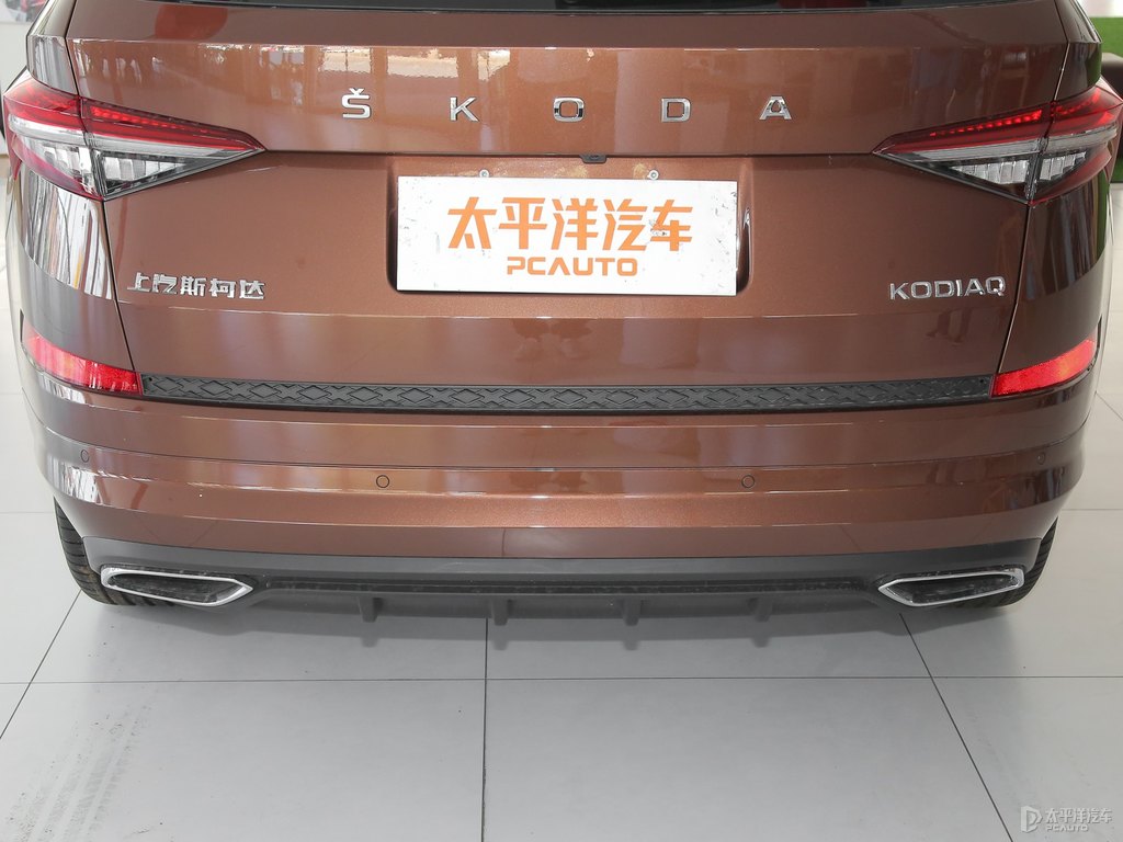 楓香棕柯迪亞克車尾外觀圖片