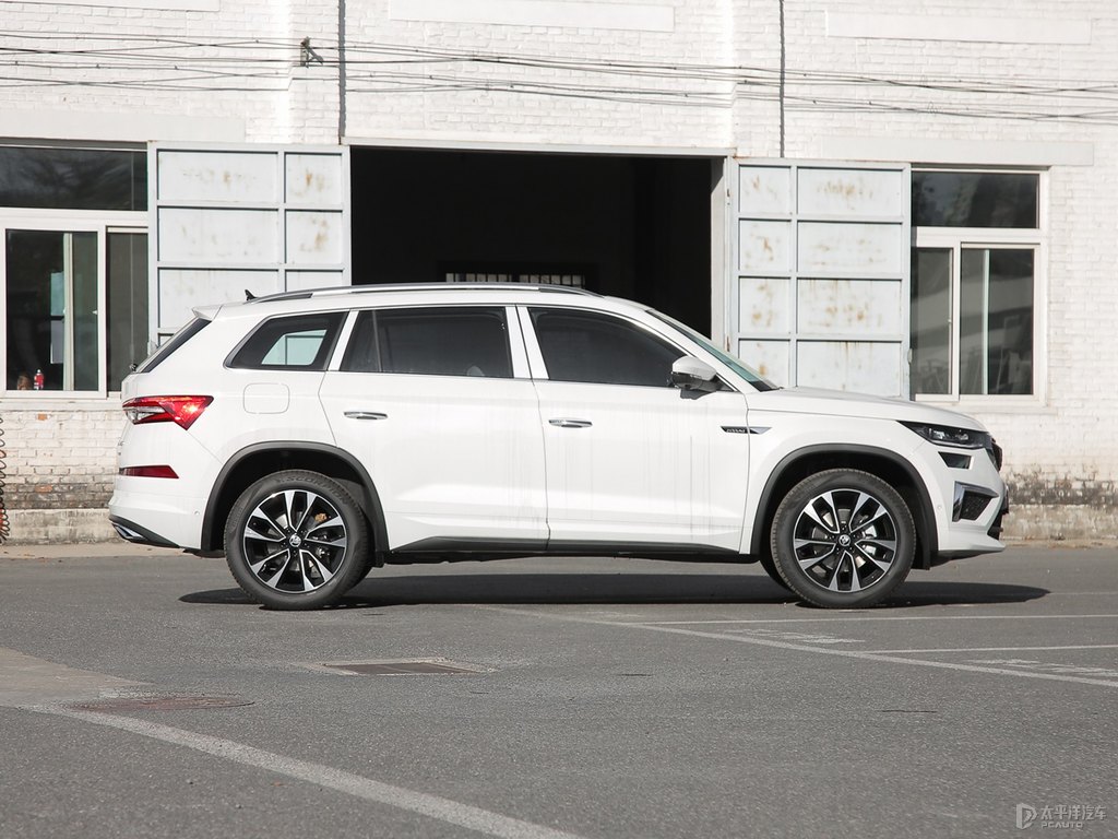 冰雪白柯迪亞克整車外觀外觀圖片