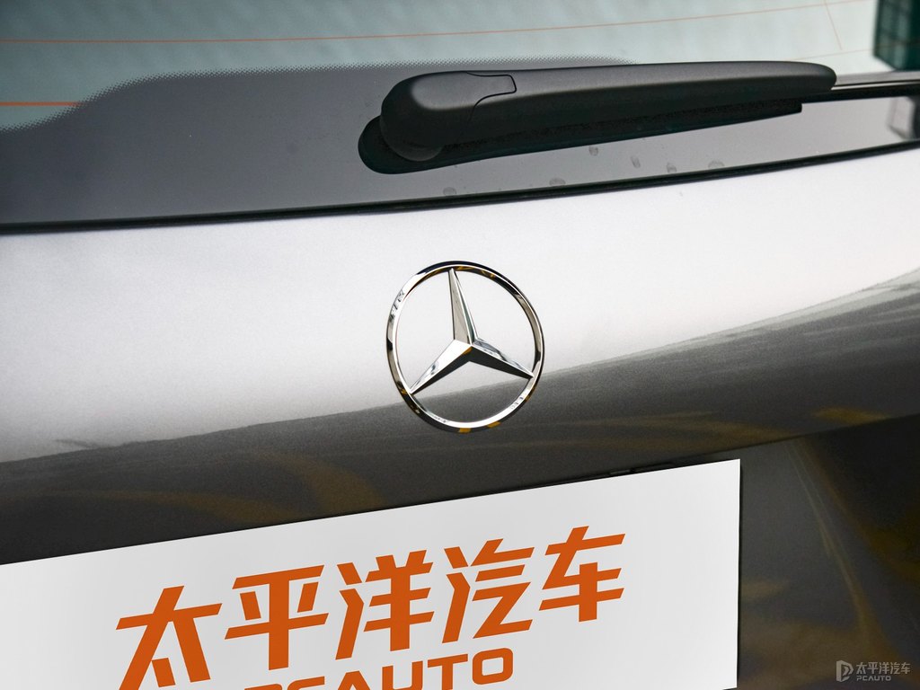 山灰色奔馳B級(jí)車尾外觀圖片