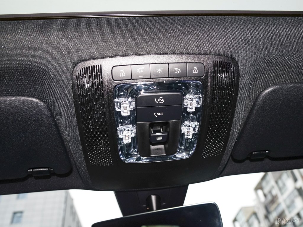 山灰色奔馳B級車廂內(nèi)飾圖片