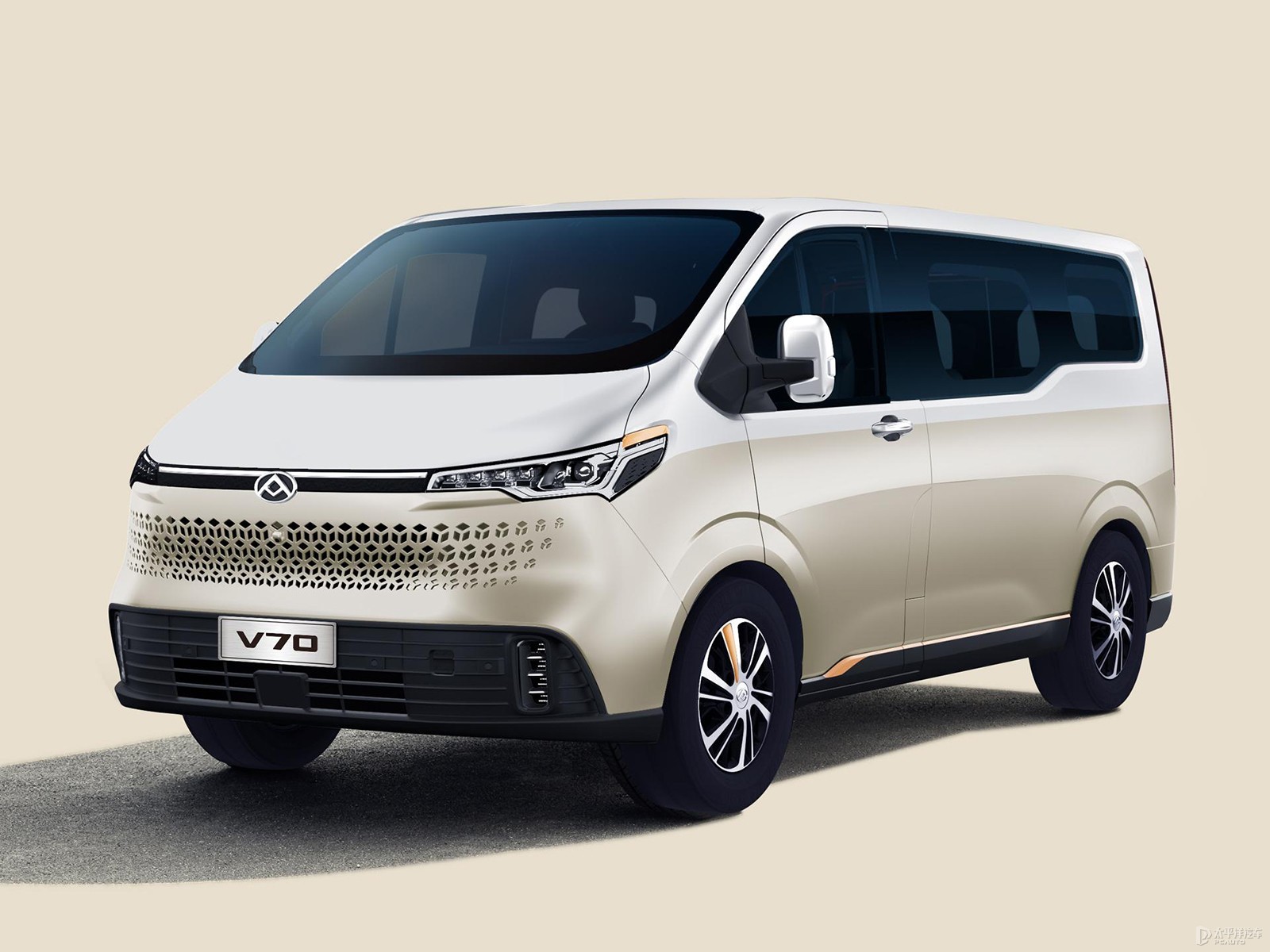 新途V70外觀高清大圖