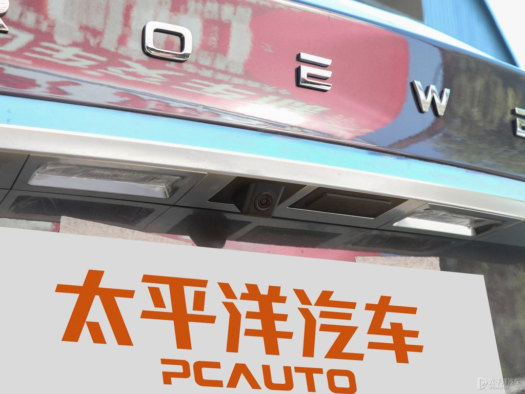 玄武黑榮威RX5車尾外觀圖片