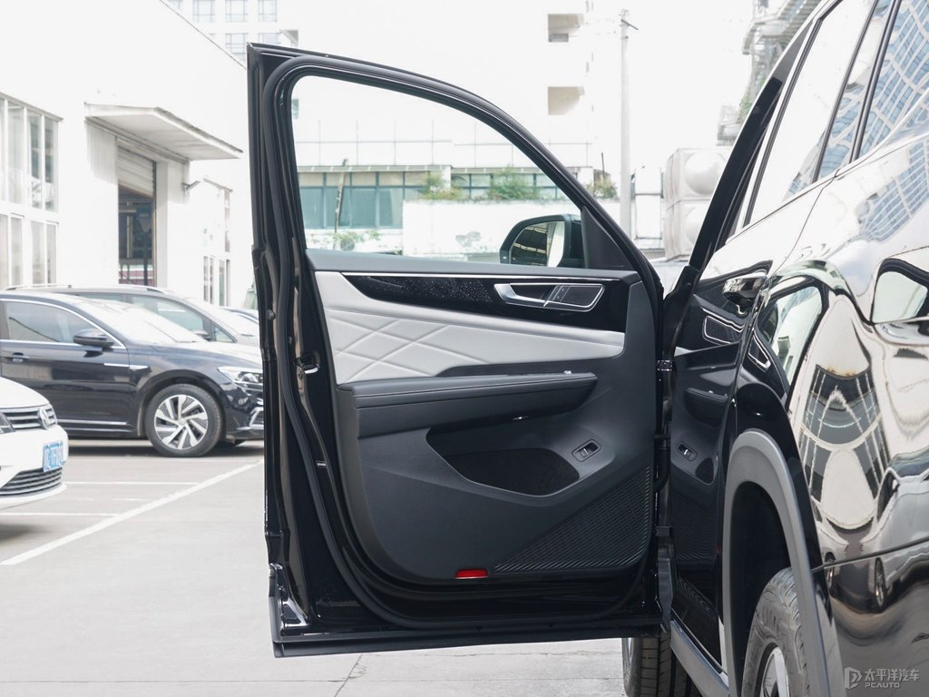 玄武黑途昂車廂內(nèi)飾圖片