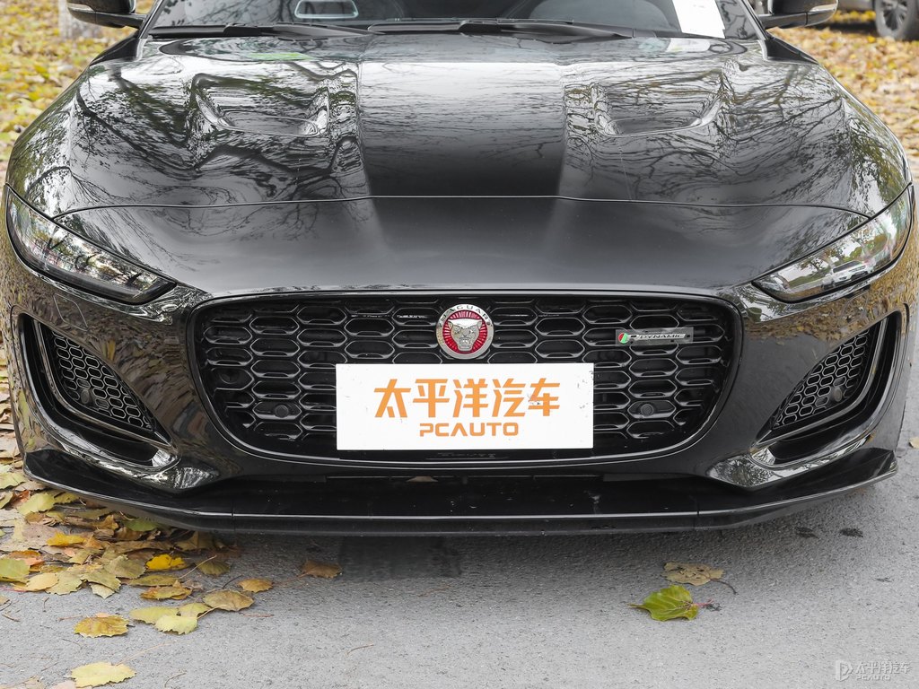 利古里亞黑捷豹F-TYPE車頭外觀圖片