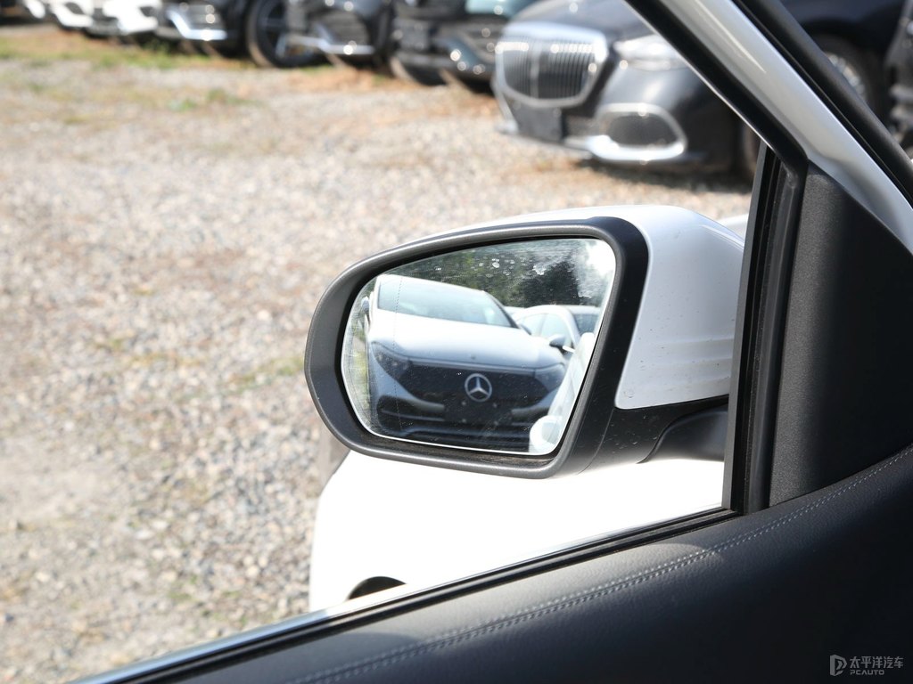 北極白奔馳B級(jí)車身外觀圖片