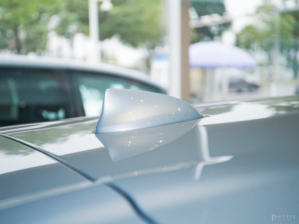 松石青微藍(lán)6車身外觀圖片