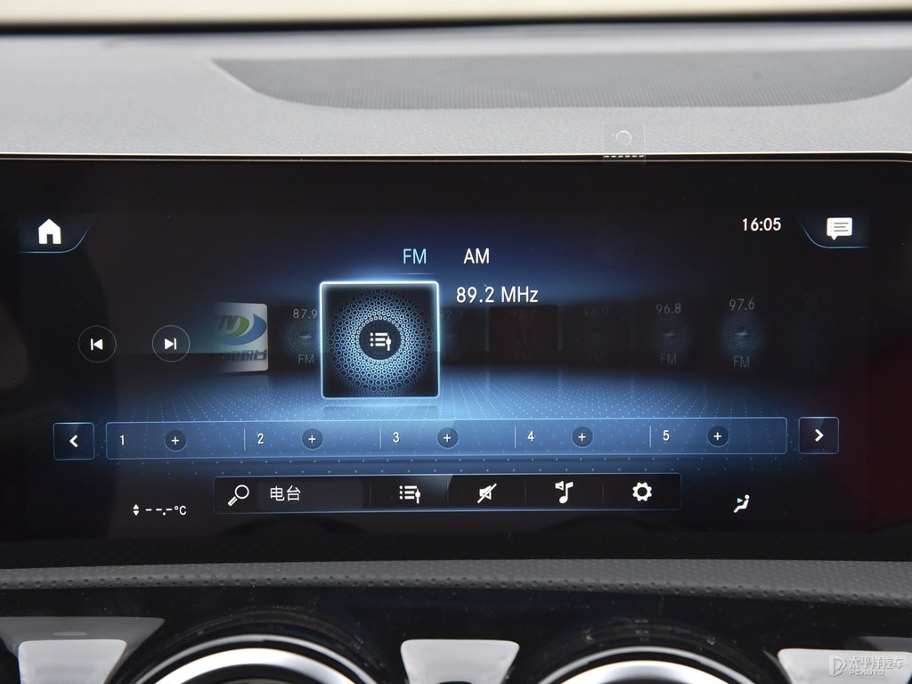 ɽɫYAAMGп؃(ni)DƬ