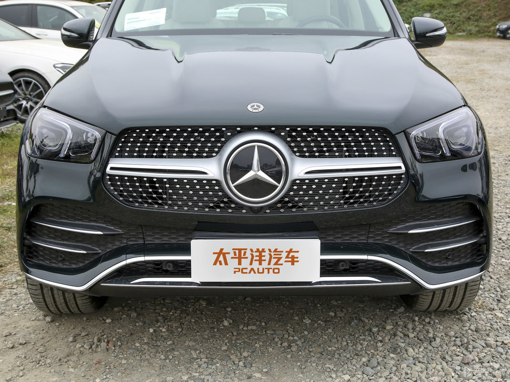 祖母石綠奔馳GLE車頭外觀圖片