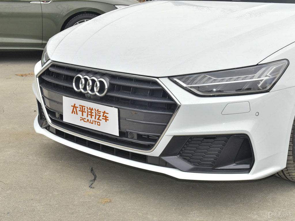 冰川白奧迪A7車頭外觀圖片