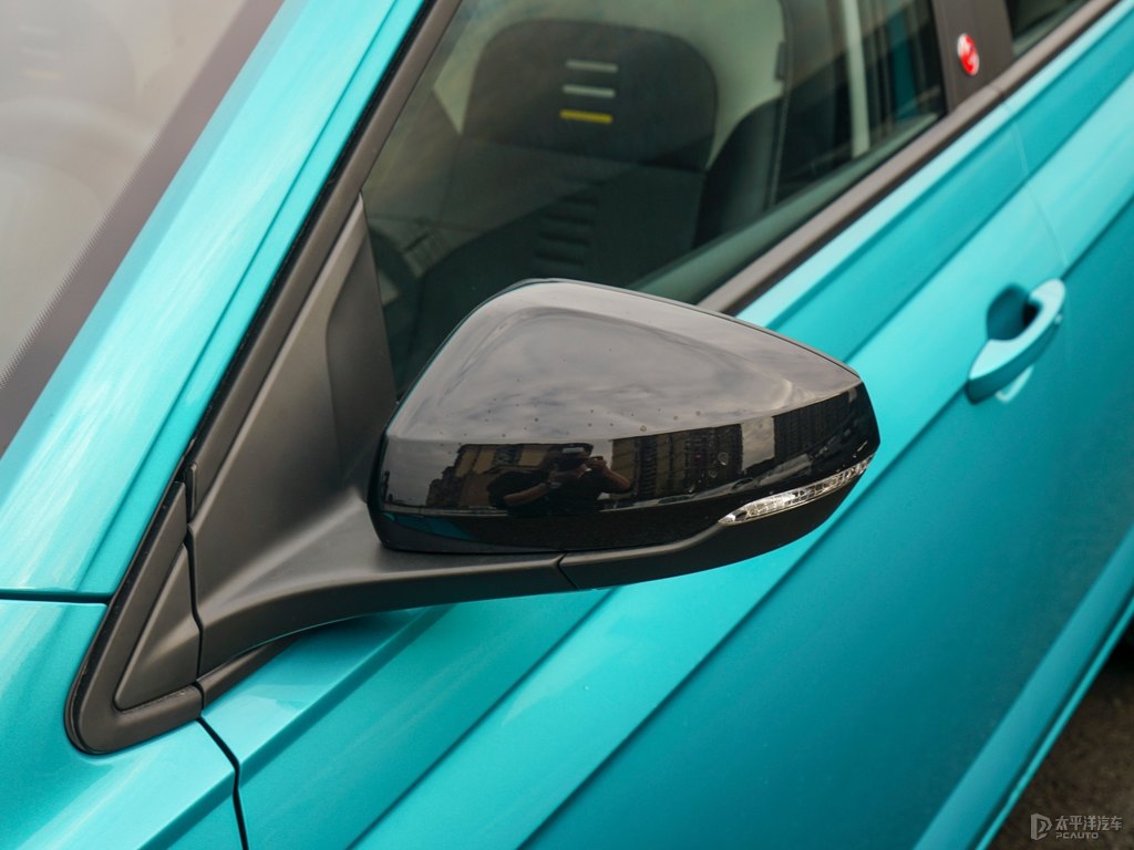青檸綠大眾Polo車身外觀圖片
