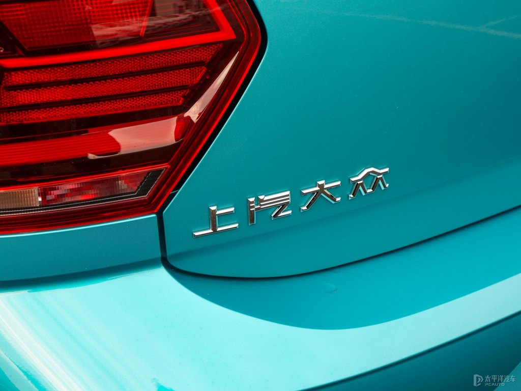 青檸綠大眾Polo車尾外觀圖片