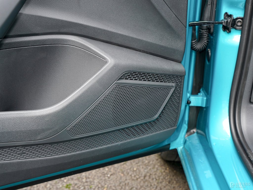 青檸綠大眾Polo車廂內(nèi)飾圖片