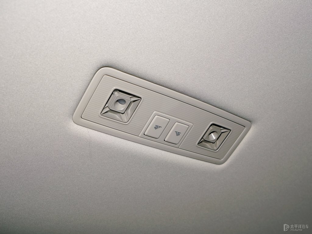 青檸綠大眾Polo車廂內(nèi)飾圖片