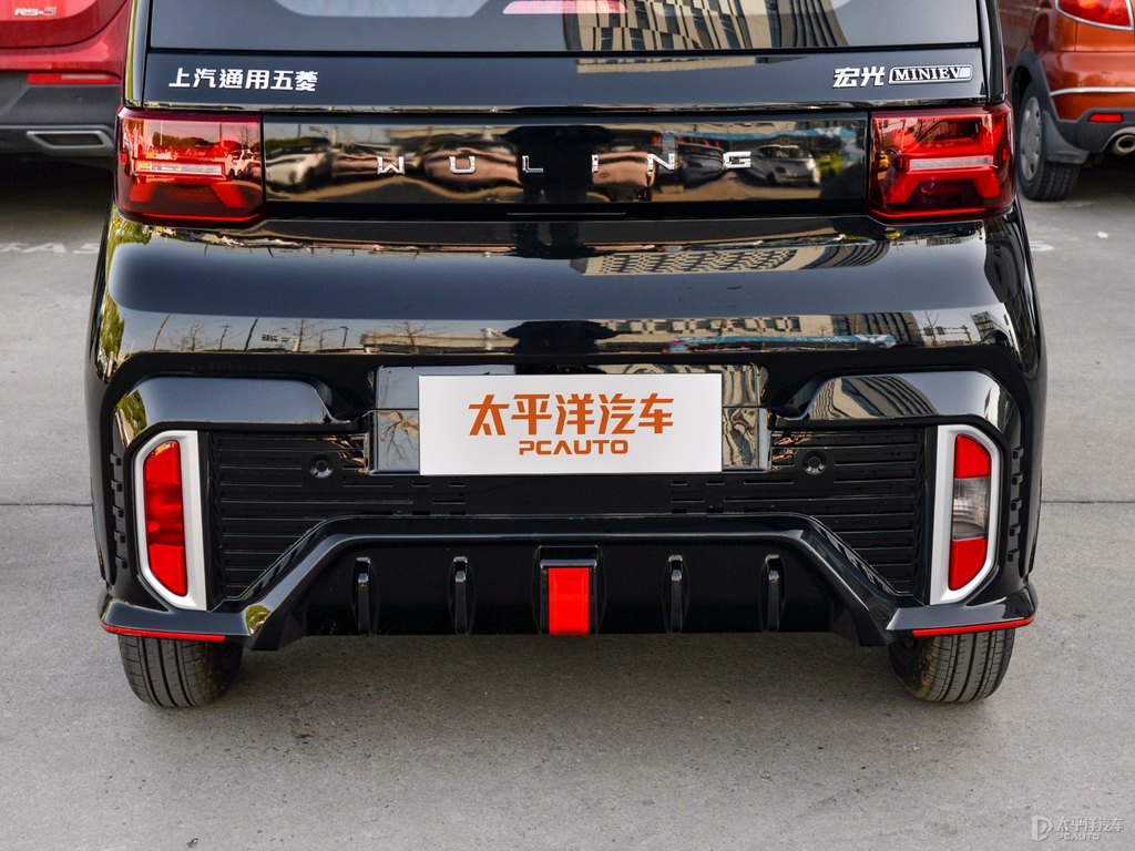 颶風魅影(黑)宏光MINIEV車尾外觀圖片