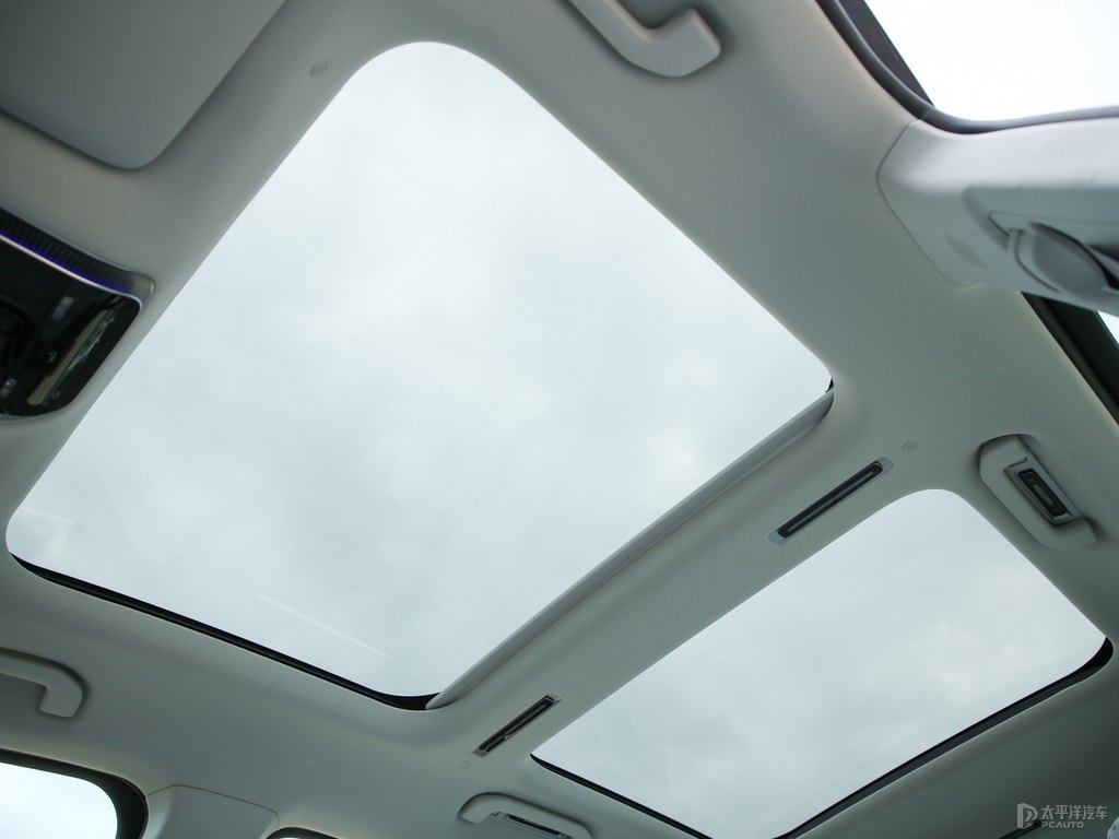 cʯ{YEQS SUV܇(ni)DƬ