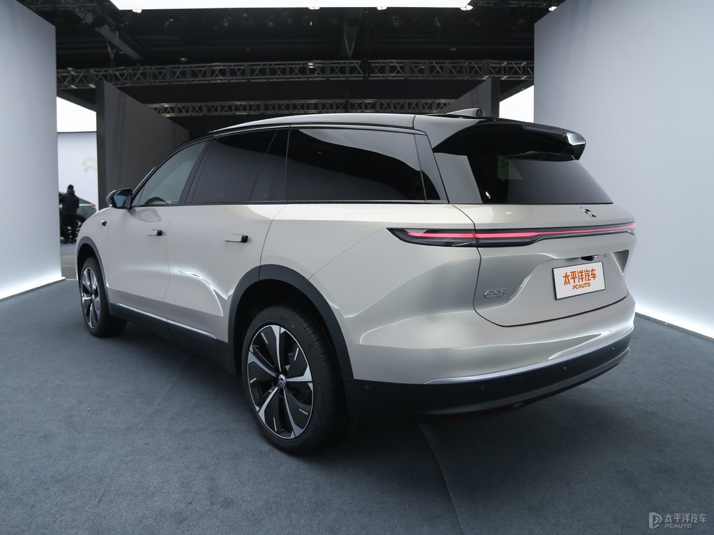 曙光金蔚來ES8整車外觀外觀圖片