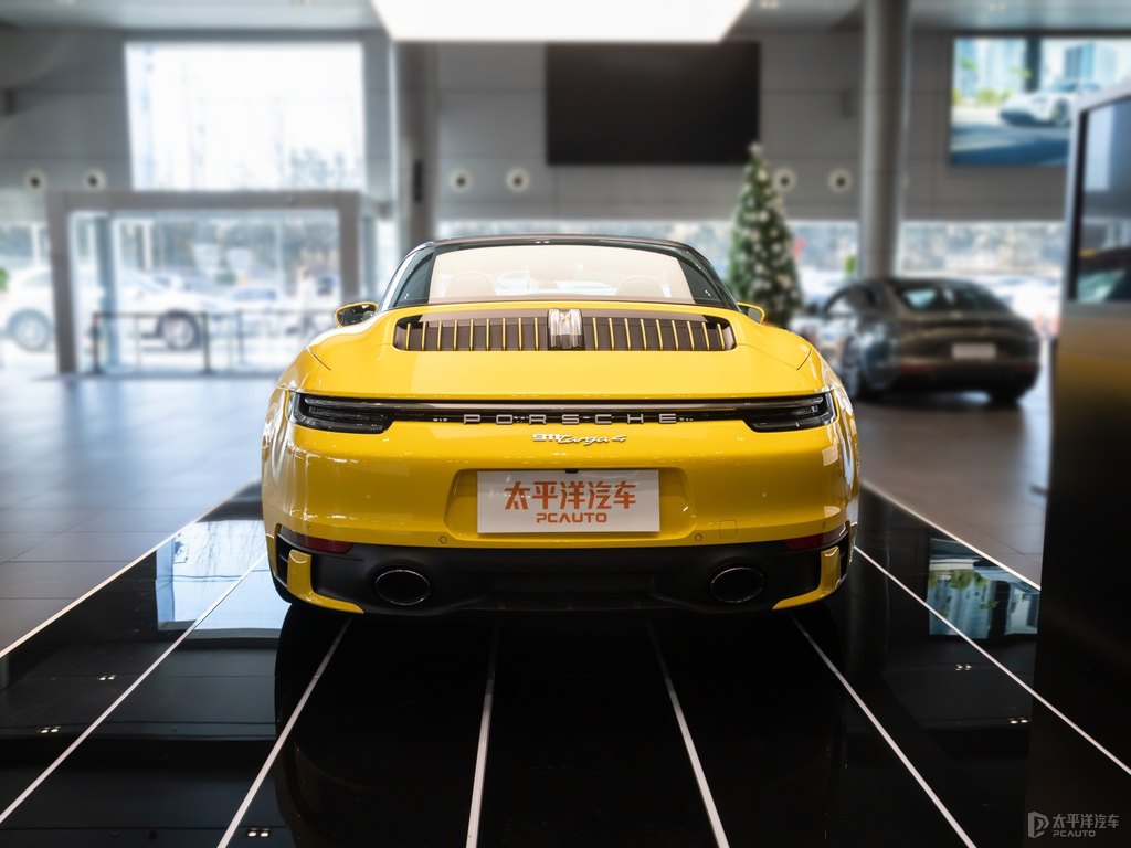 競速黃保時捷911整車外觀外觀圖片