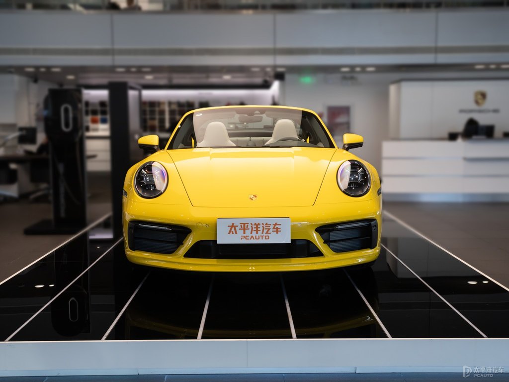 競速黃保時(shí)捷911整車外觀外觀圖片